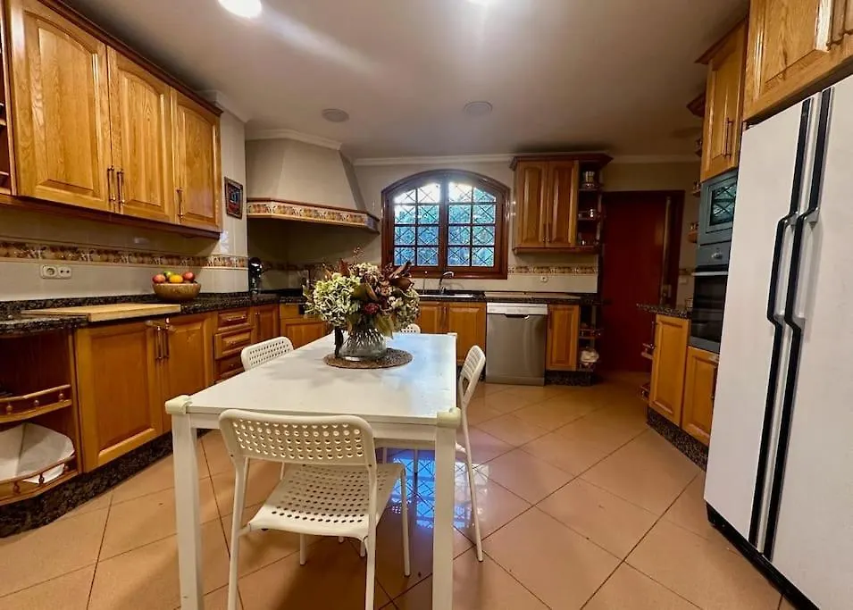 Villa Privada Con Piscina En Malaga