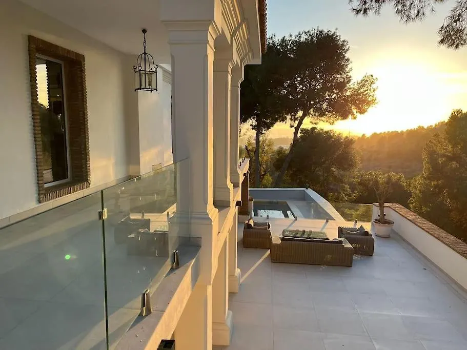 Villa Privada Con Piscina En Malaga Spain