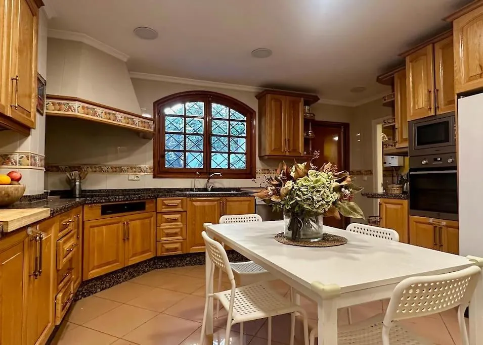 Villa Privada Con Piscina En Malaga