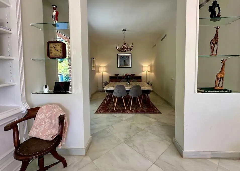 Villa Privada Con Piscina En Malaga