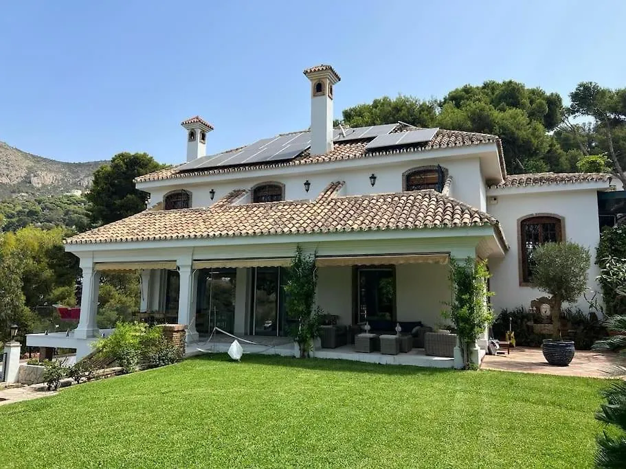 Villa Privada Con Piscina En Malaga